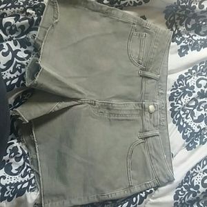 American eagle shorts never worn